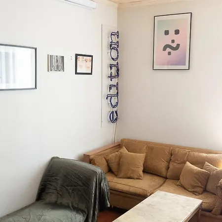 Διαμέρισμα Bright Flat Close To Belleville *