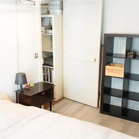 Bright Flat Close To Belleville *